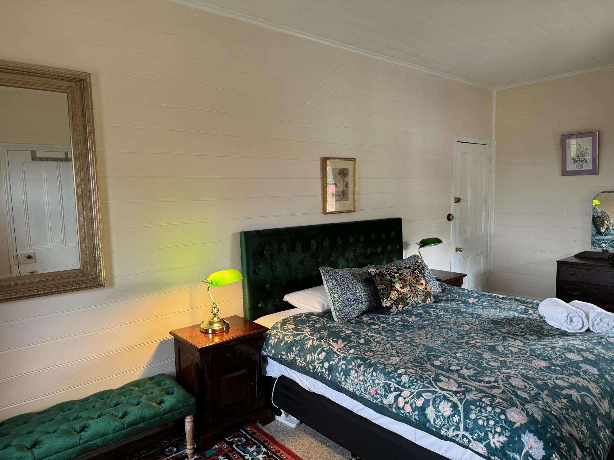 Central Tilba ザ ツー ストーリー ベッド アンド ブレックファースト Bed & Breakfast エクステリア 写真