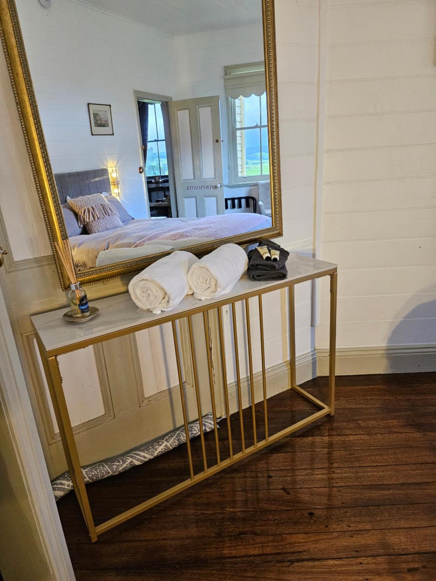 Central Tilba ザ ツー ストーリー ベッド アンド ブレックファースト Bed & Breakfast エクステリア 写真
